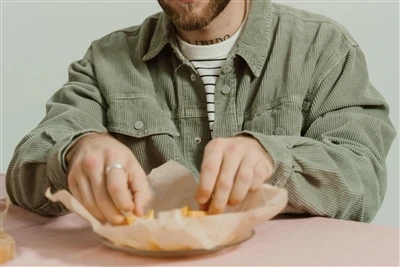 How to clean and maintain corduroy clothes?