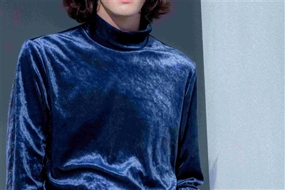 What kind of fabric is velvet knitted fabric?